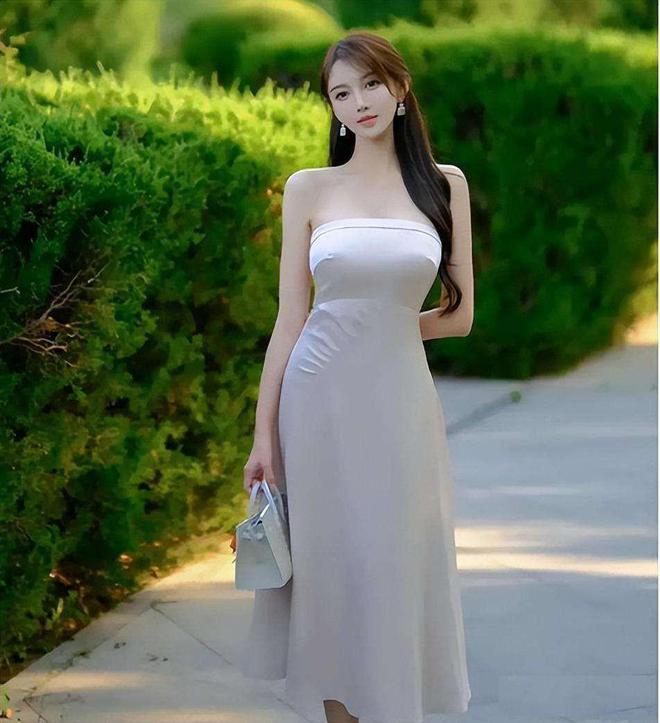 黄晓明官宣的女友叶珂瑜伽裤勾勒出完美身材浴袍难掩女人风韵(图27)